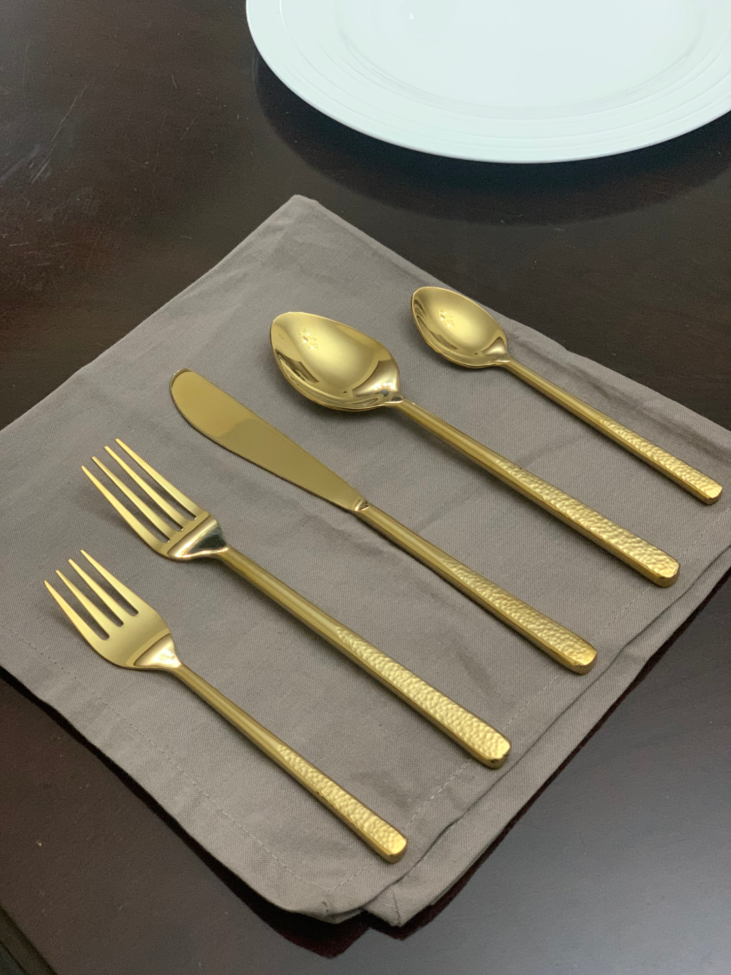 Vibhsa 20 Piece Gold Flatware Set, Service for 4-Shiny