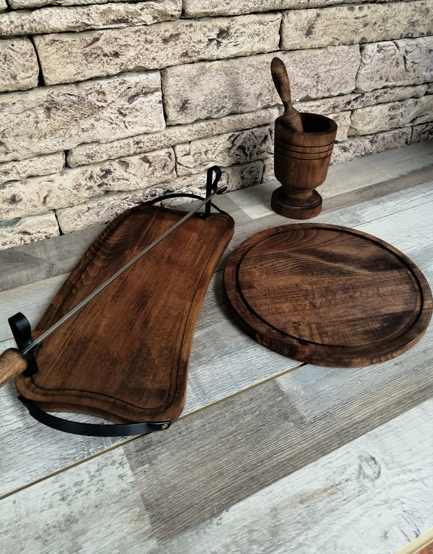 Barbecue grilling set, serving tray, cutting wood board, mortar for crushing spices