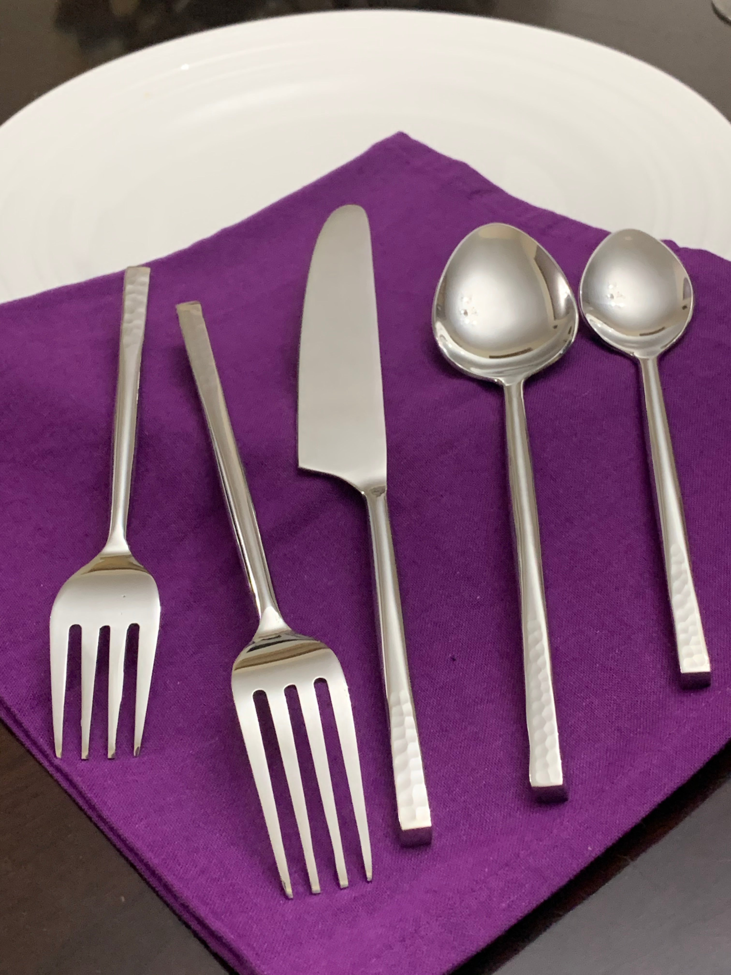 Vibhsa 20 Piece Flatware Set, Service for 4-Silver