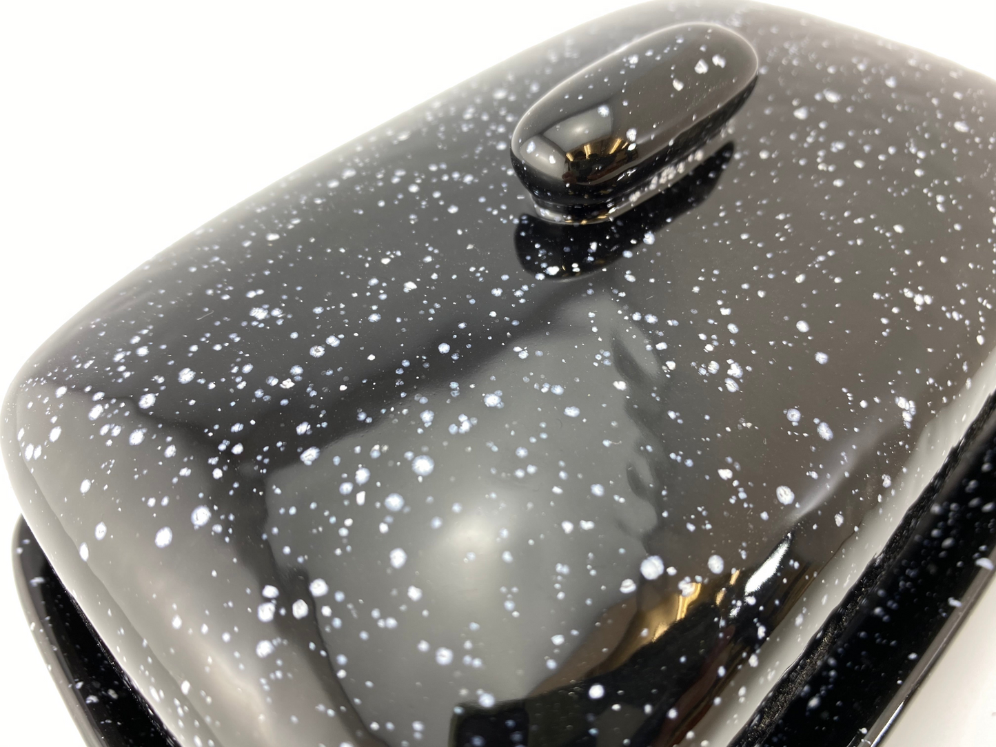 Butter Dish in Speckled Black